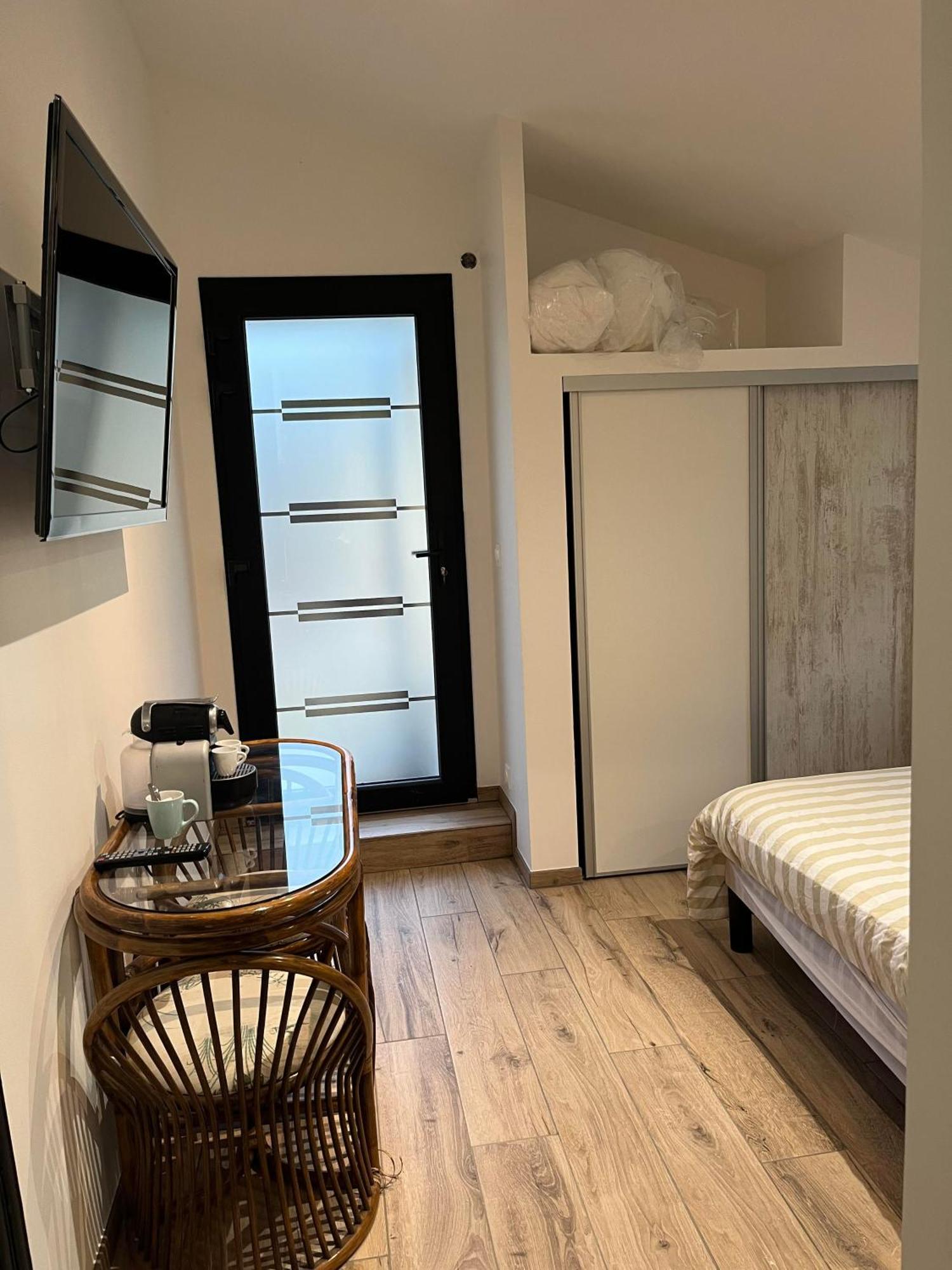 Chambre Independante Avec Jardin - 100M De La Mer Langrune-sur-Mer Luaran gambar